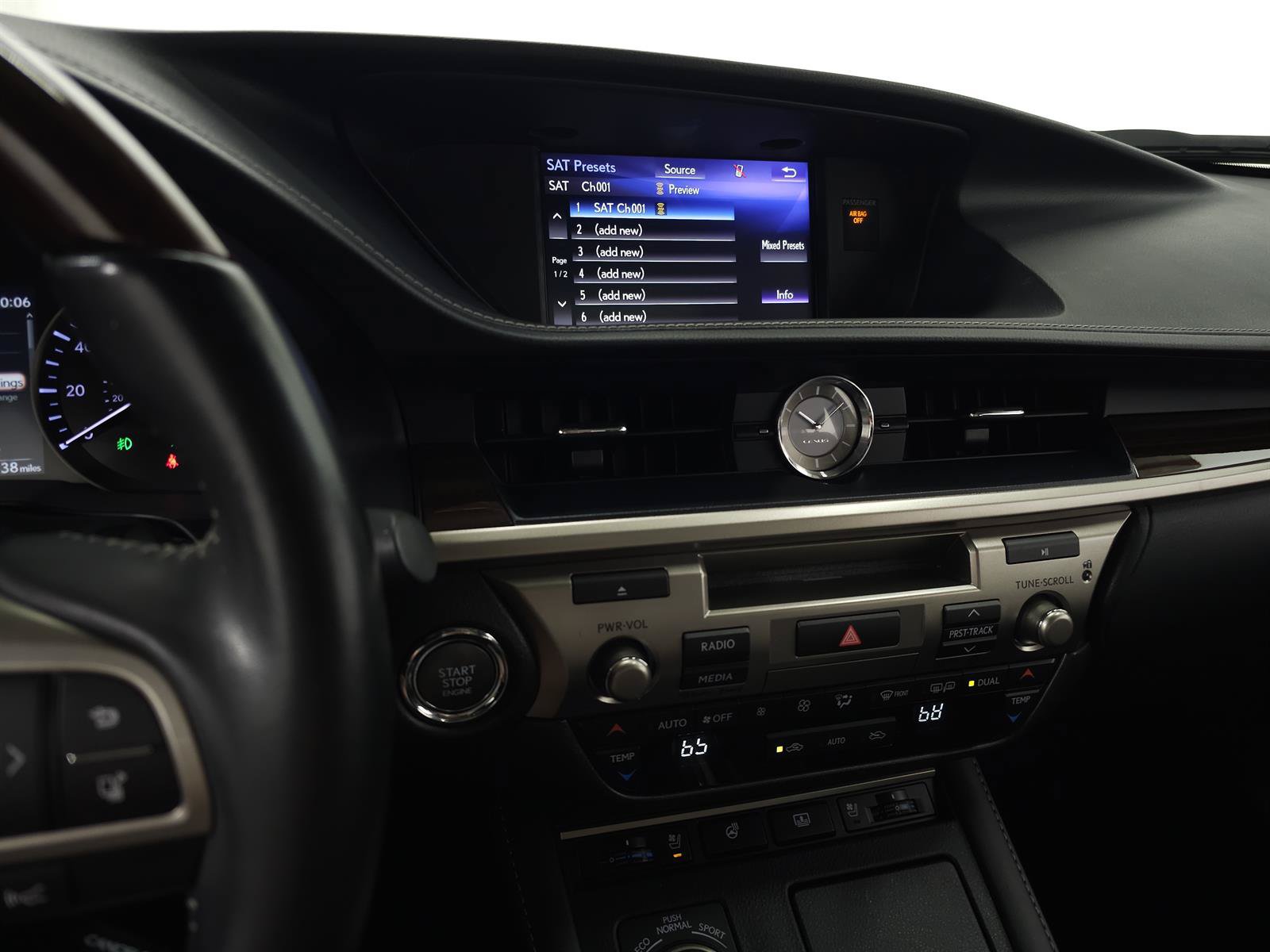 Used 2017 Lexus ES 350 w/ Luxury Package FWD image 21
