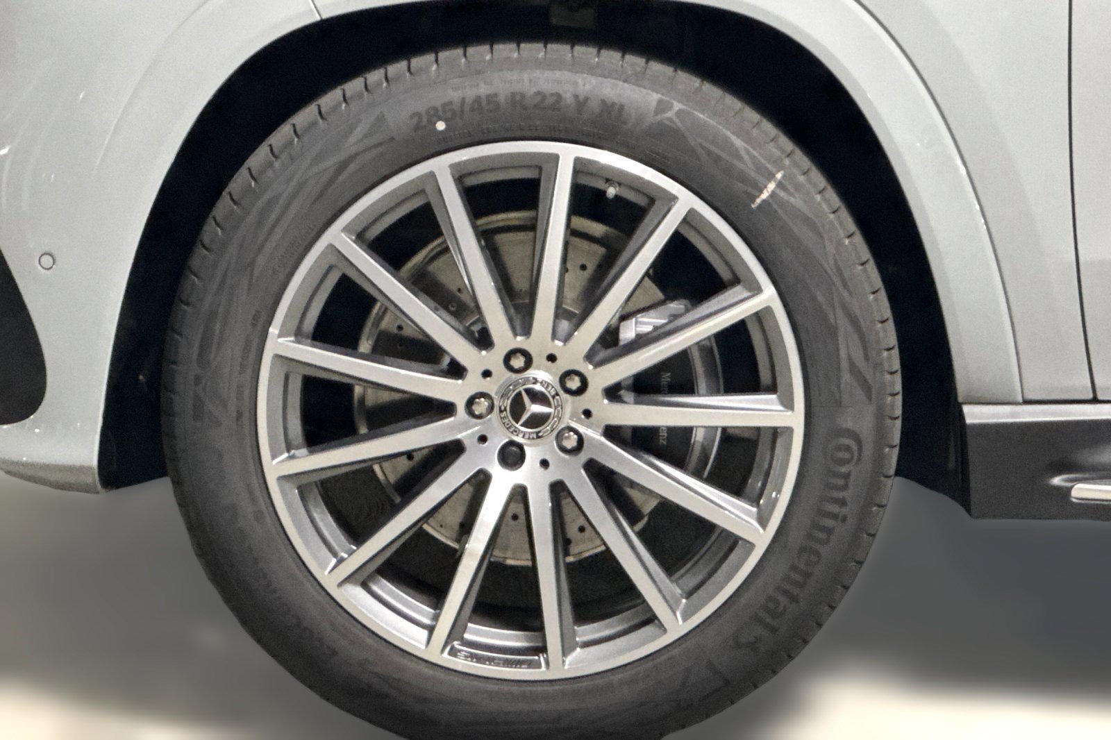 Certified 2025 Mercedes-Benz GLS 450 4MATIC image 11