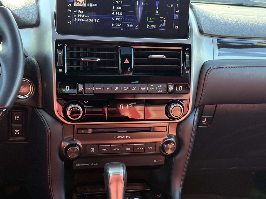 Used 2023 Lexus GX 460 Premium w/ Premium Package AWD/4WD image 17