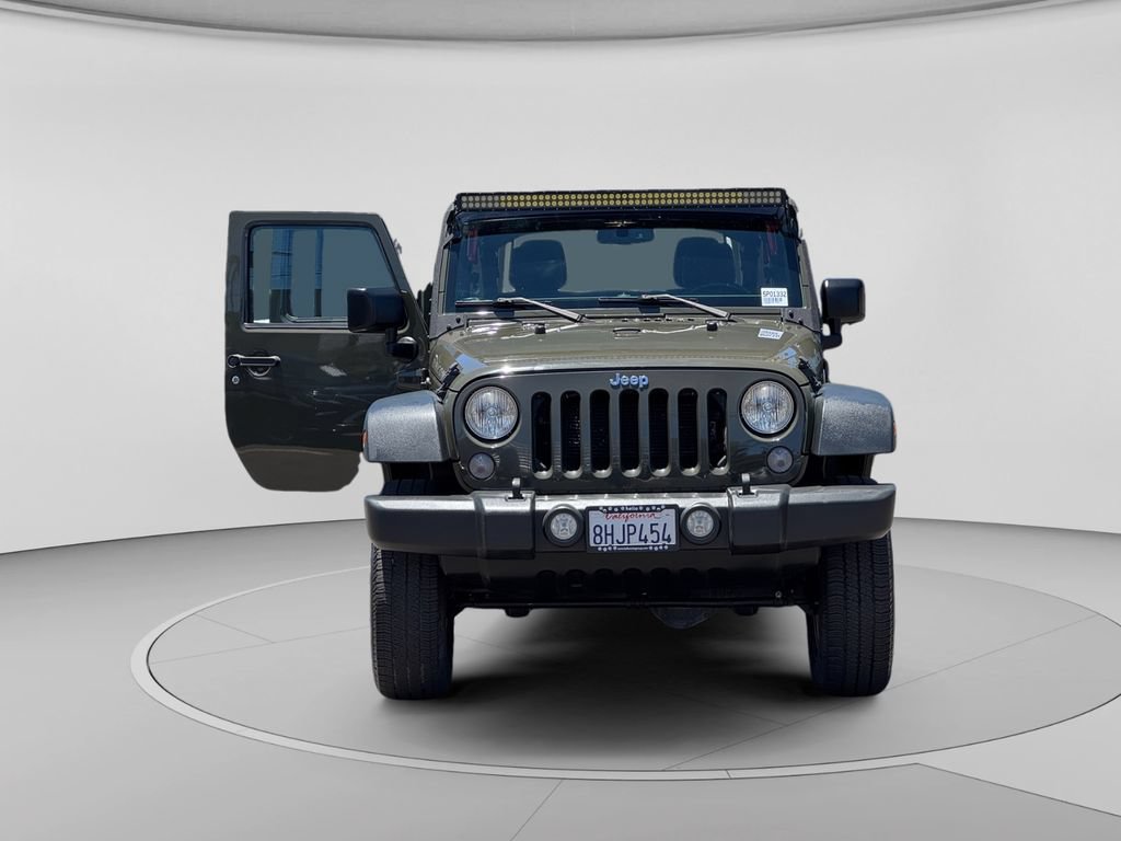Used 2016 Jeep Wrangler Unlimited Rubicon w/ Connectivity Group AWD/4WD image 29