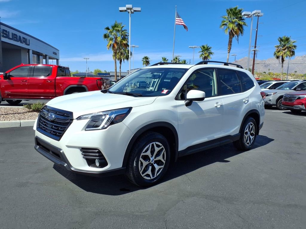 Used 2023 Subaru Forester Premium image 7
