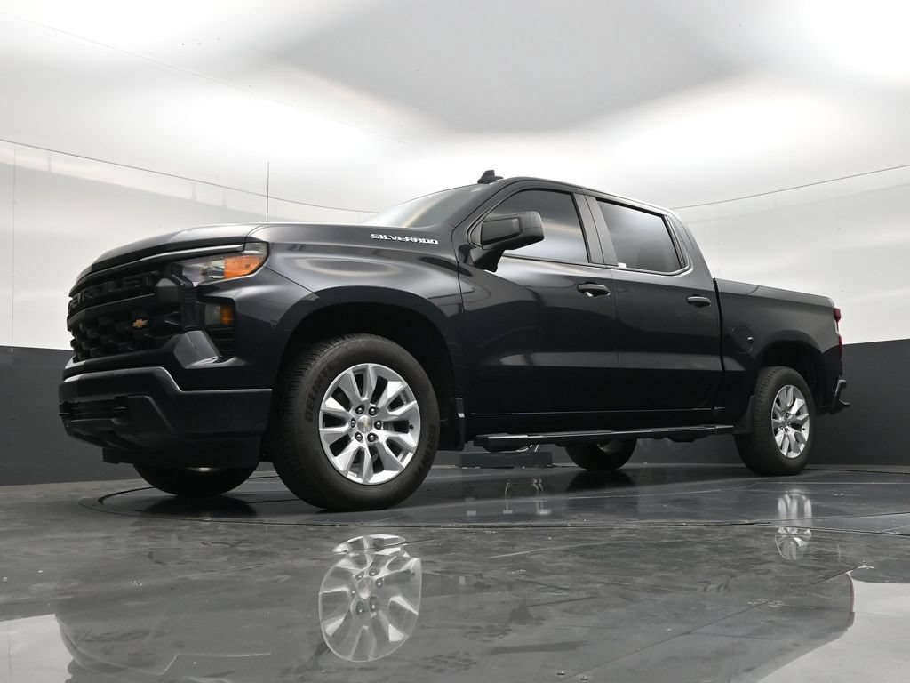 Used 2022 Chevrolet Silverado 1500 Custom RWD image 17