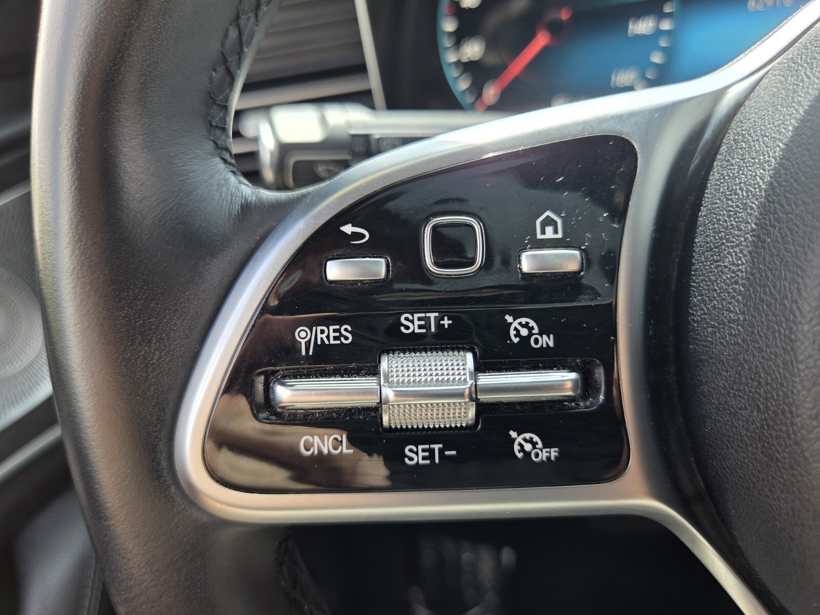 Used 2023 Mercedes-Benz GLE 350 image 29
