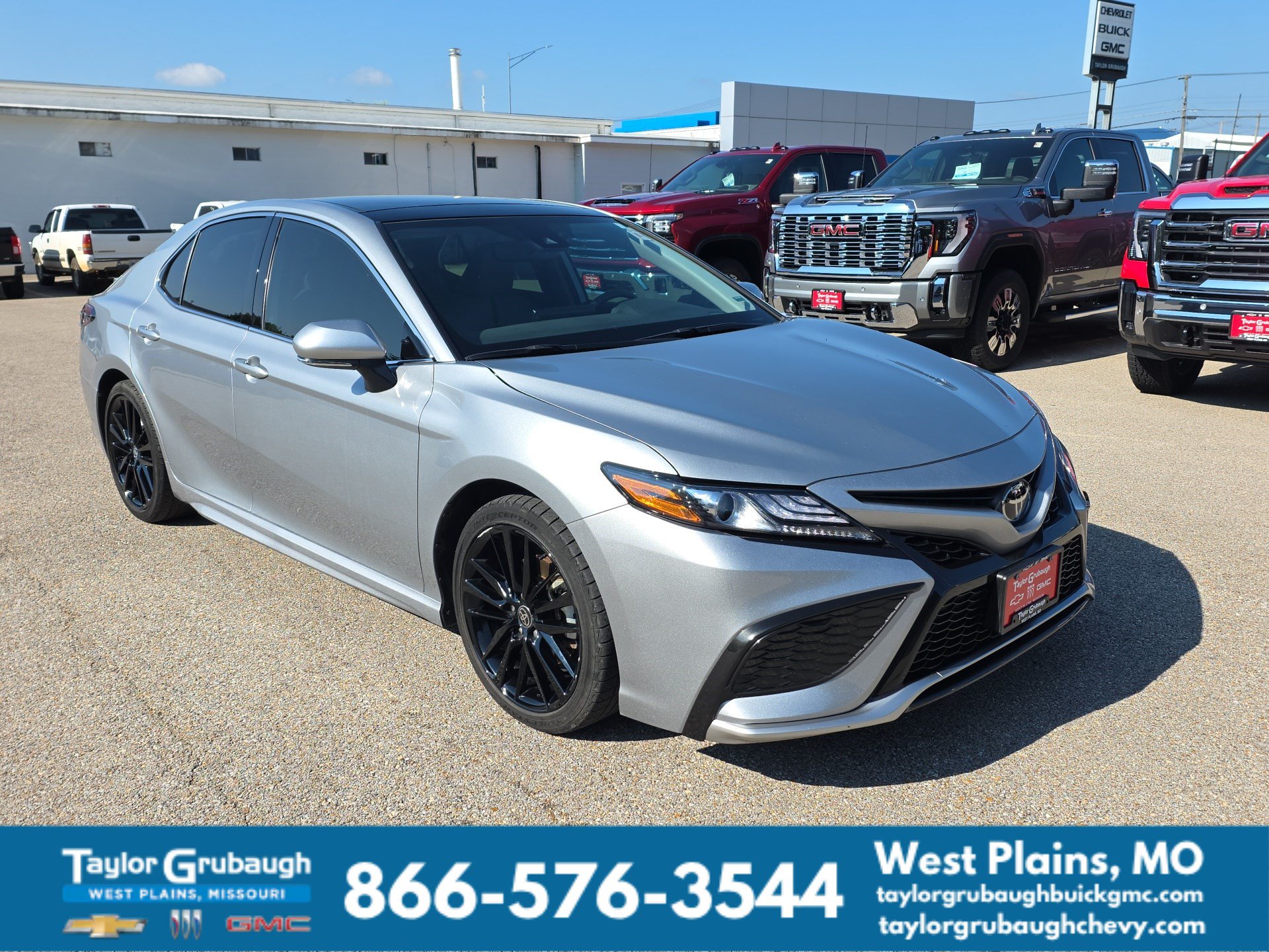 Used 2023 Toyota Camry XSE w/ Cold Weather Package FWD image 2
