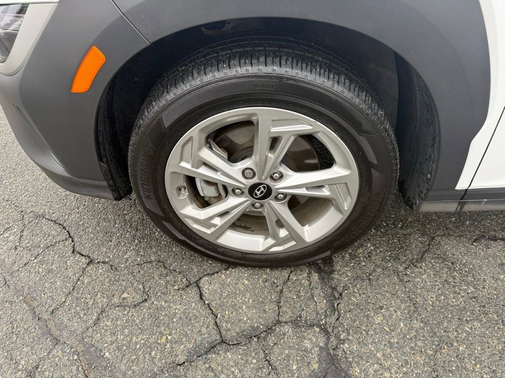 Used 2023 Hyundai Kona SEL w/ Cargo Package image 9