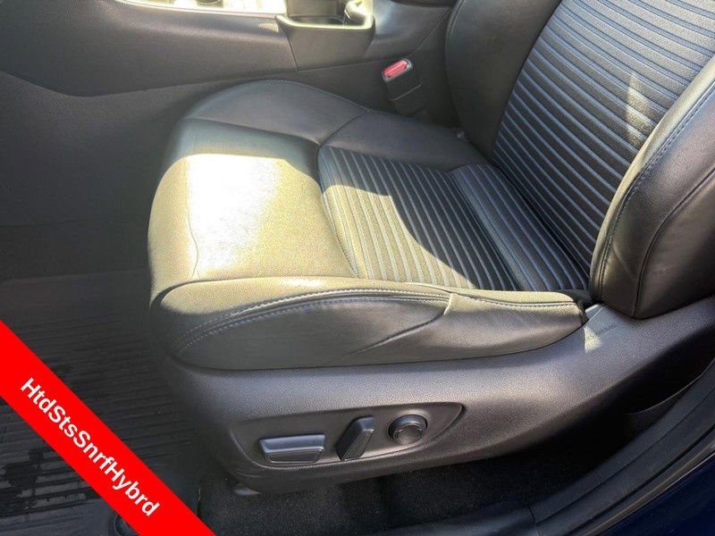 Used 2021 Toyota RAV4 XSE AWD/4WD image 24