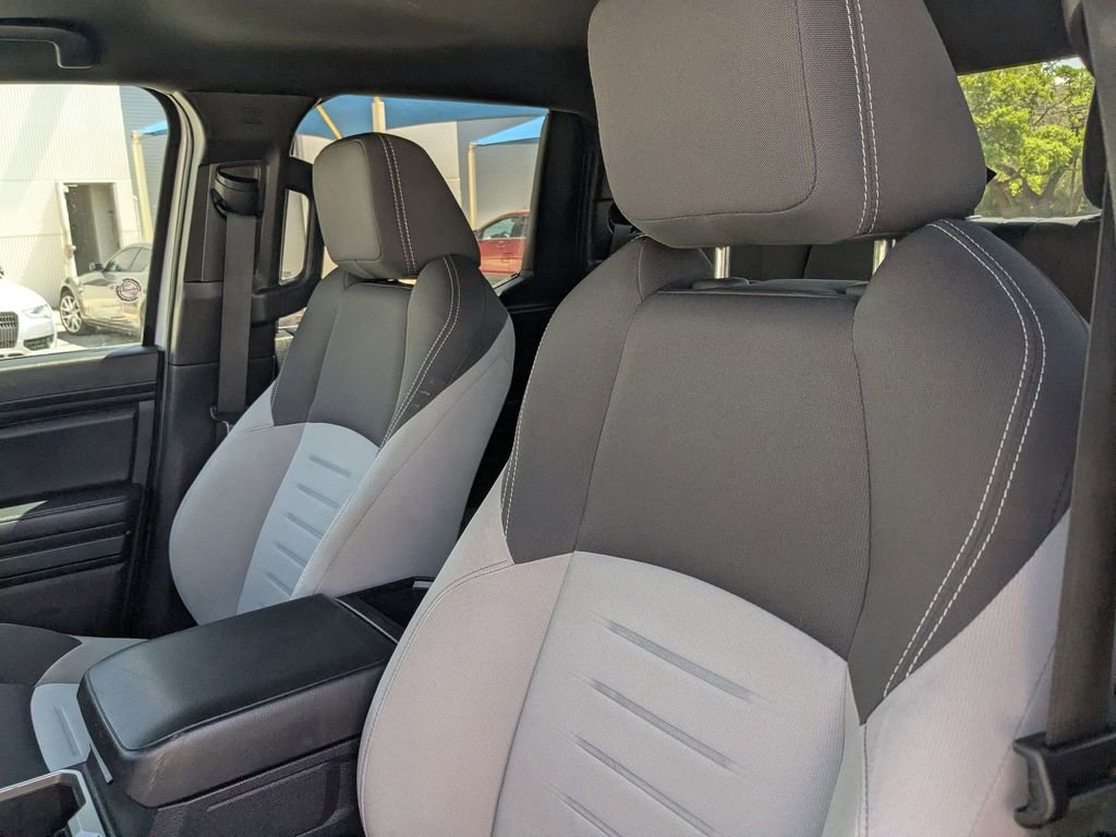 Used 2025 Toyota Tacoma TRD Off-Road image 16