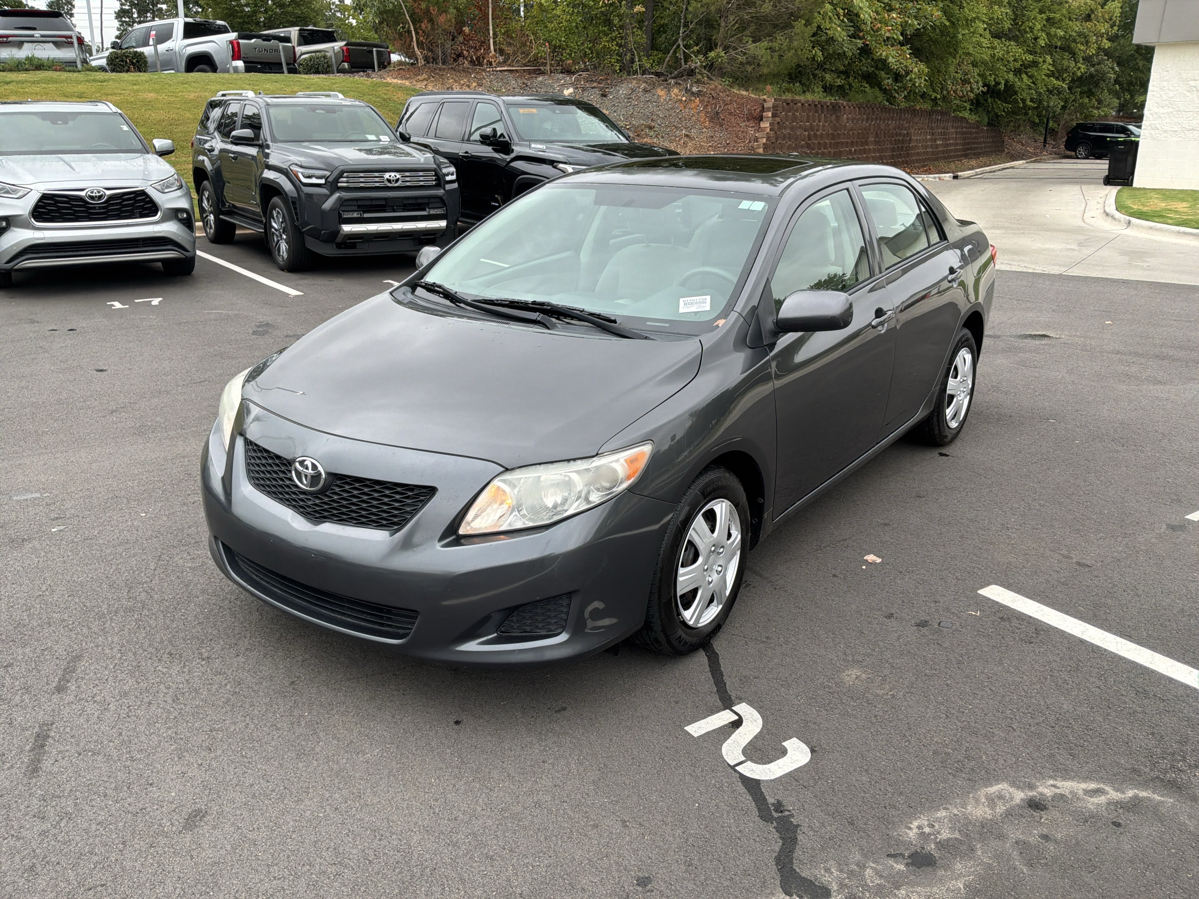 Used 2010 Toyota Corolla LE w/ All Weather Guard Pkg FWD image 5