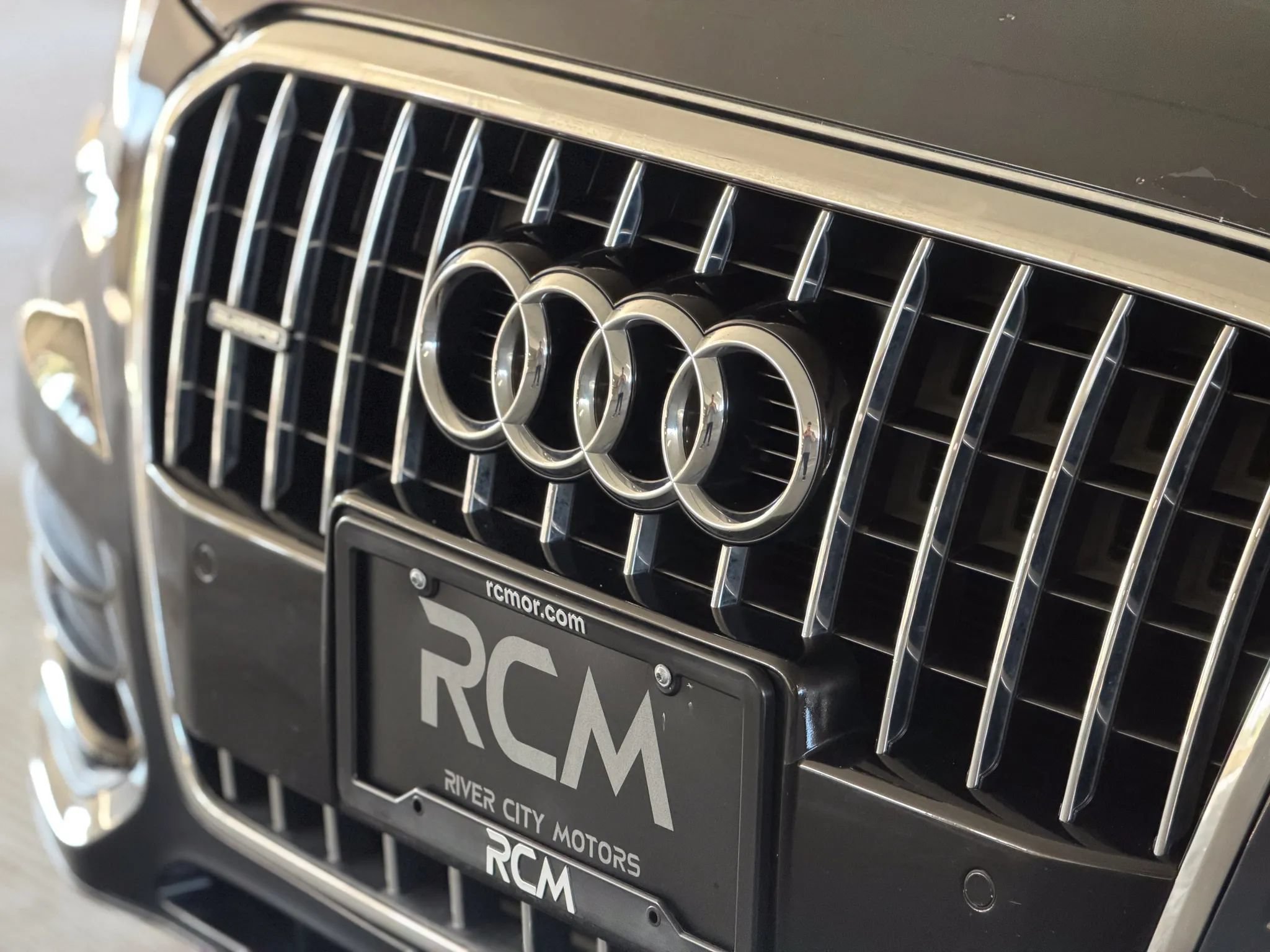 Used 2015 Audi Q5 2.0T Premium Plus w/ Technology Package AWD/4WD image 9