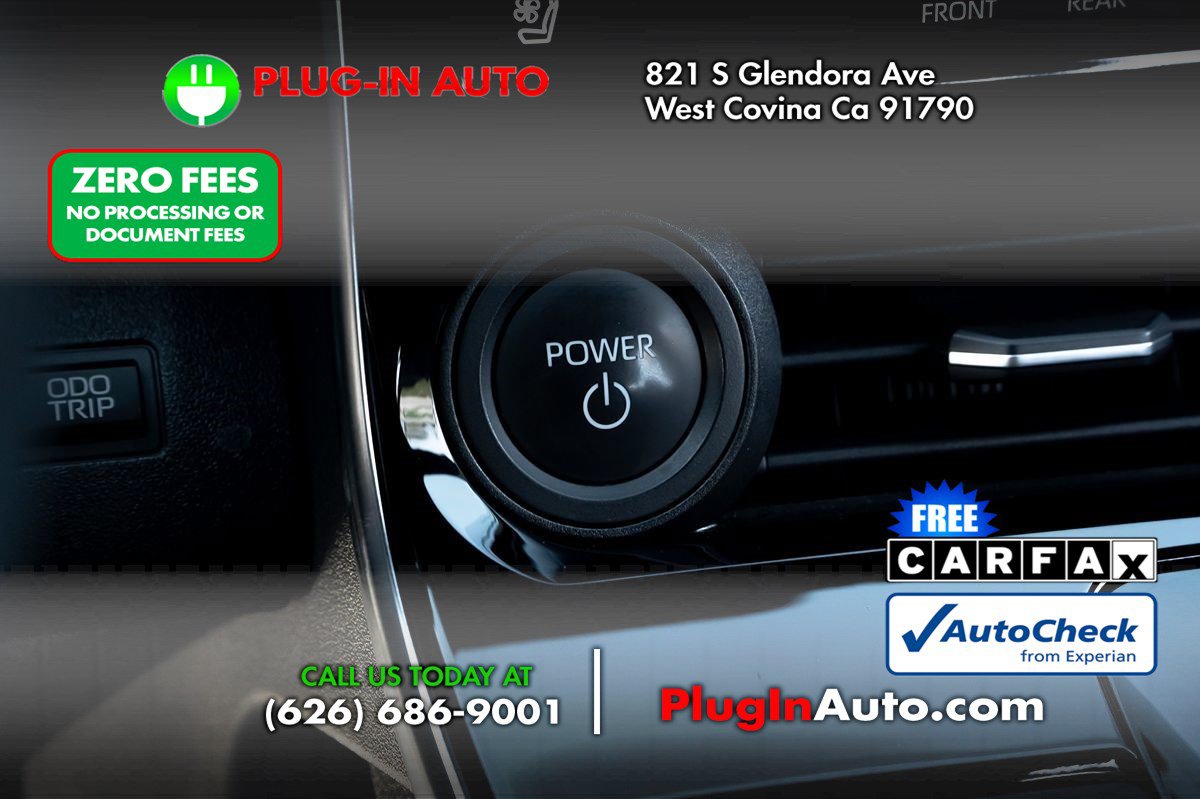 Used 2023 Subaru Solterra AWD image 25
