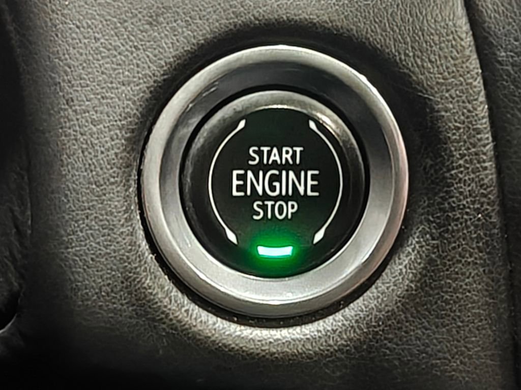 Used 2021 Chevrolet Tahoe LT w/ LT Signature Package image 16