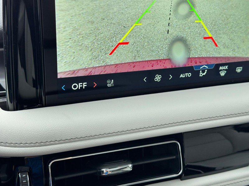 New 2025 Lincoln Aviator AWD w/ Equipment Group 101A image 23