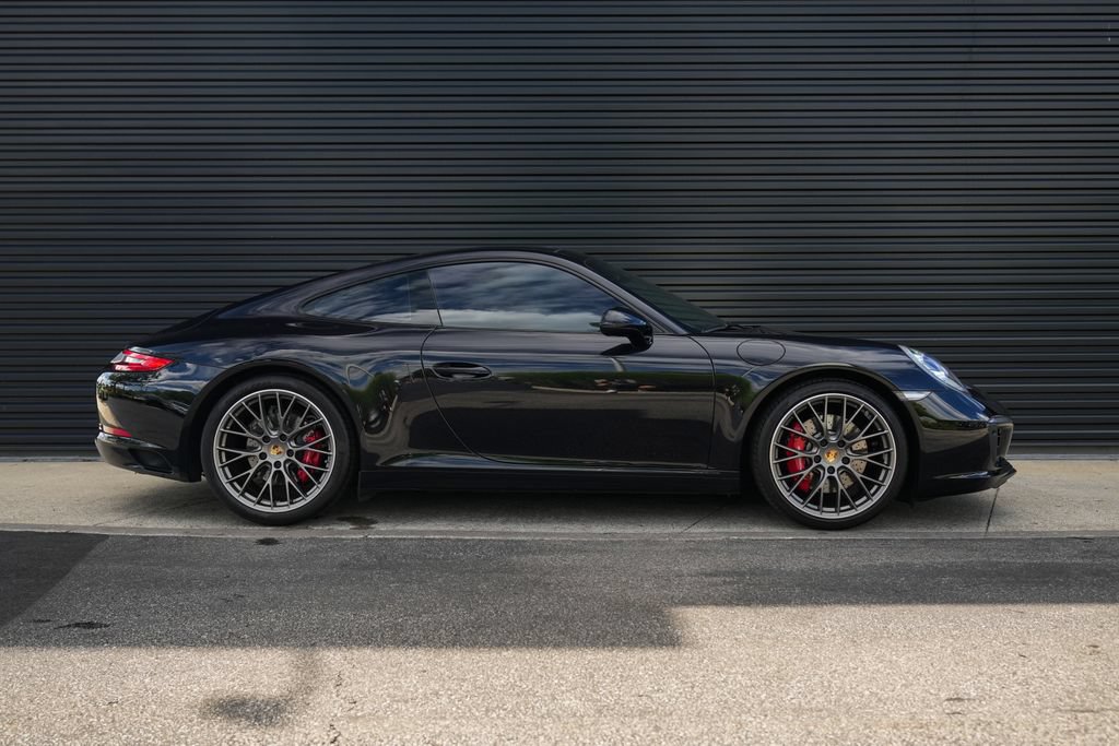 Certified 2018 Porsche 911 Carrera S RWD image 30