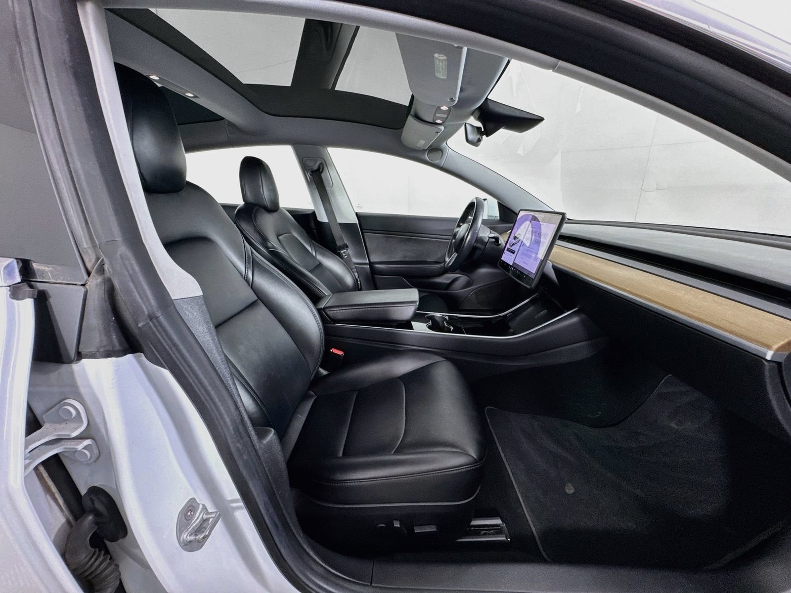 Used 2018 Tesla Model 3 Performance AWD/4WD image 25