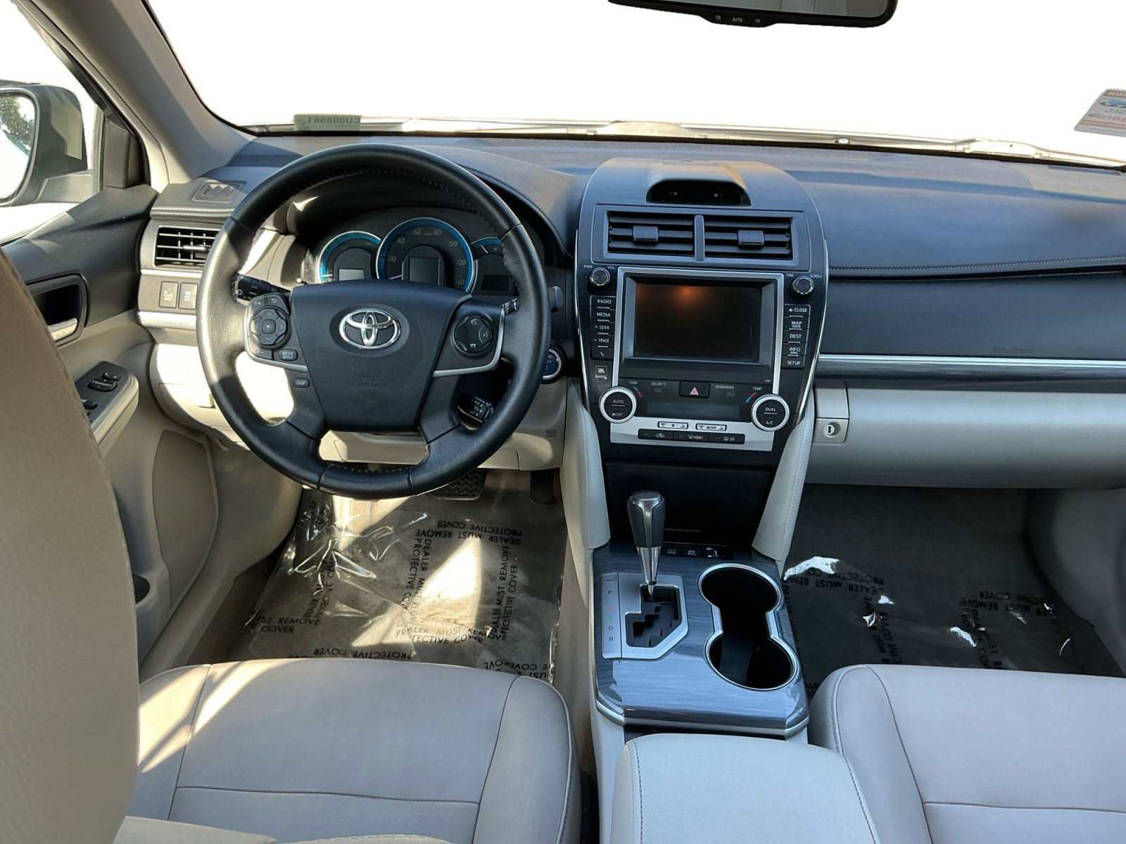 Used 2012 Toyota Camry XLE w/ Leather Pkg FWD image 14