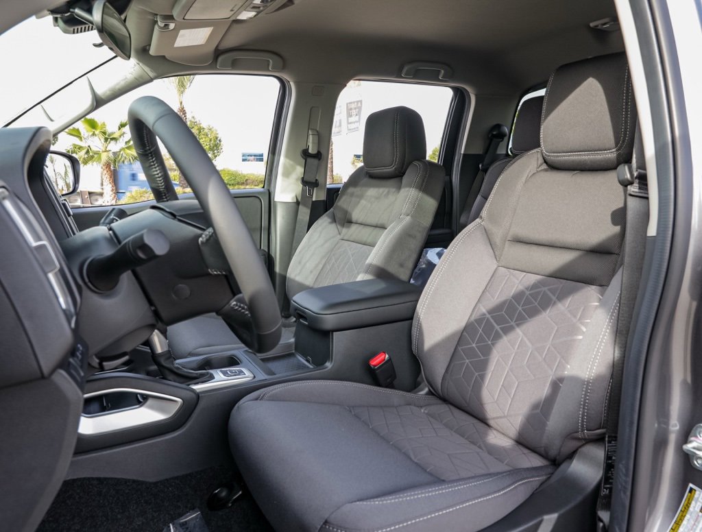 New 2026 Nissan Frontier SV image 17