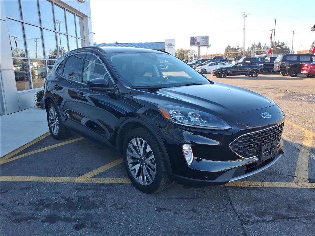 Used 2022 Ford Escape Titanium image 7