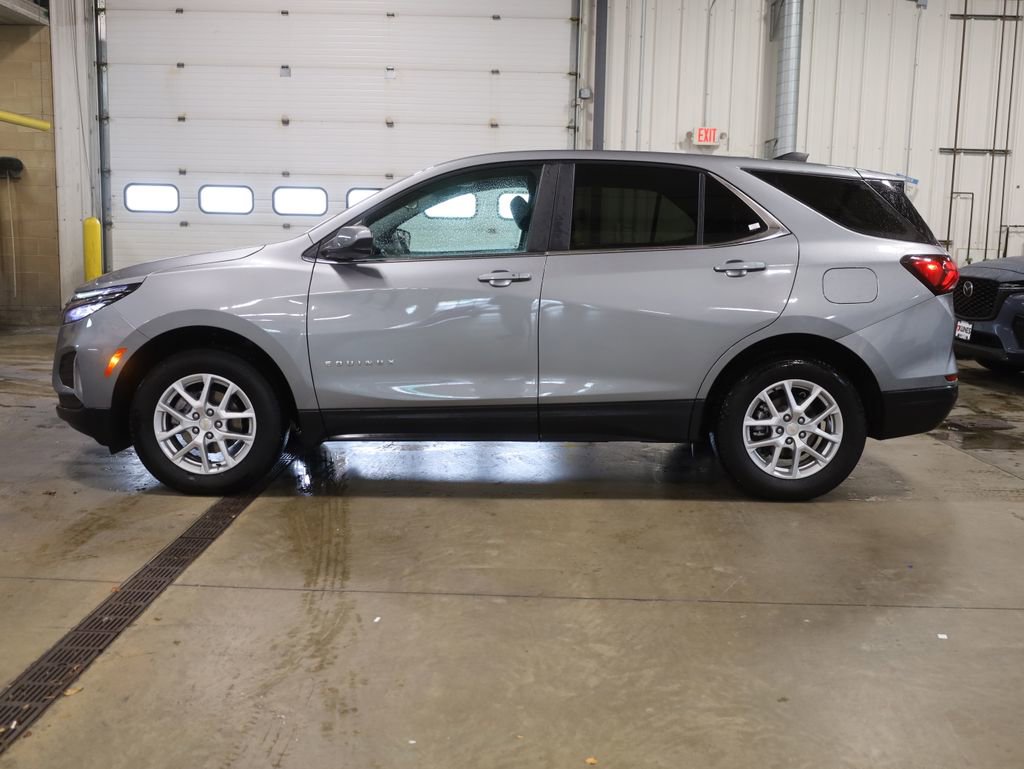 Used 2023 Chevrolet Equinox LT w/ Driver Convenience Package image 5