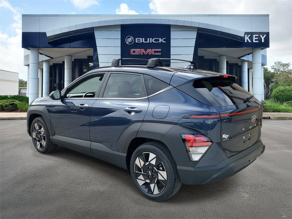 Certified 2025 Hyundai Kona SEL image 3