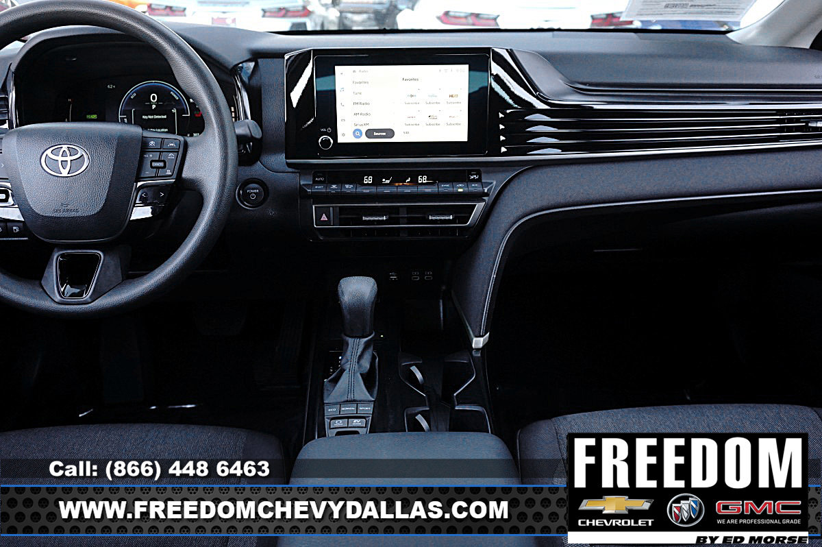 Used 2025 Toyota Camry LE image 15