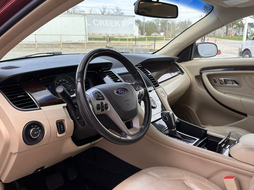 Used 2013 Ford Taurus Limited image 10