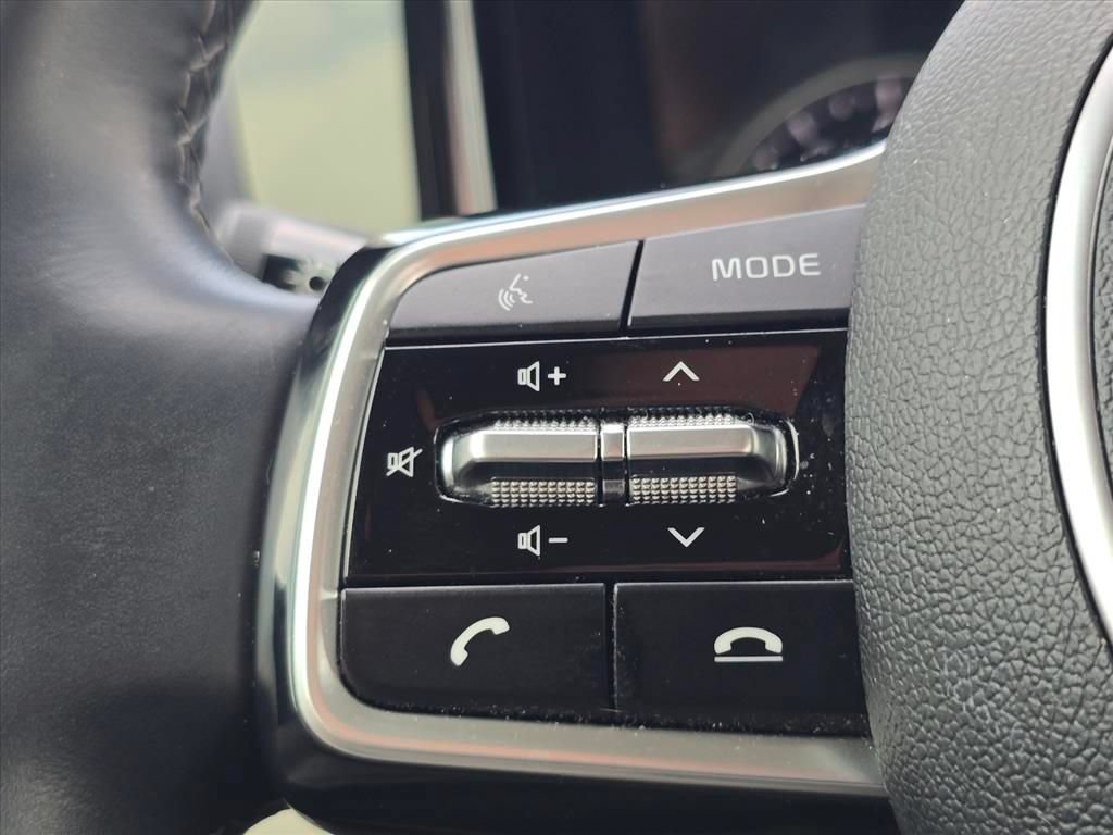 Certified 2023 Kia Sorento S FWD image 21