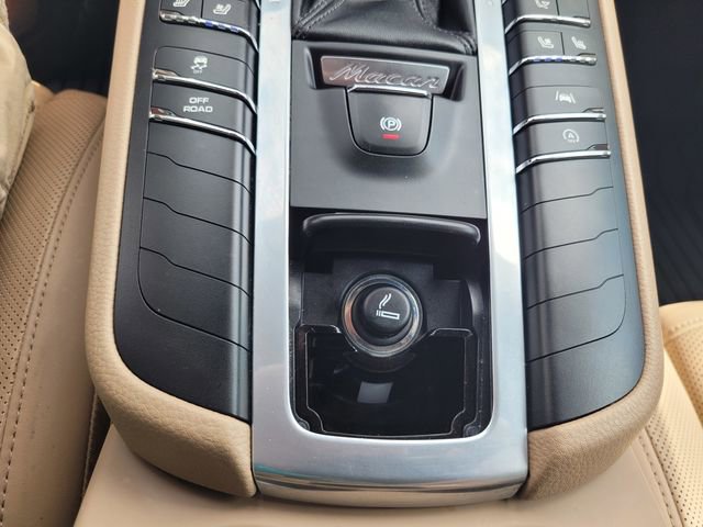 Used 2020 Porsche Macan S AWD/4WD image 25