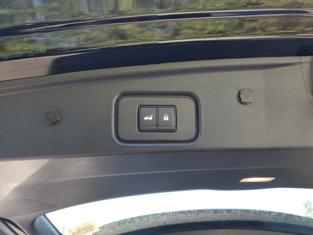 New 2026 Nissan Pathfinder SL FWD image 9