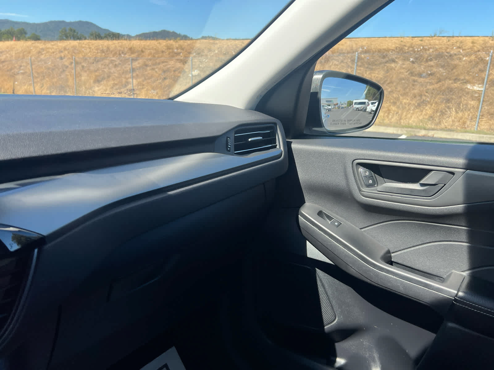 Used 2025 Ford Escape Active AWD/4WD image 22