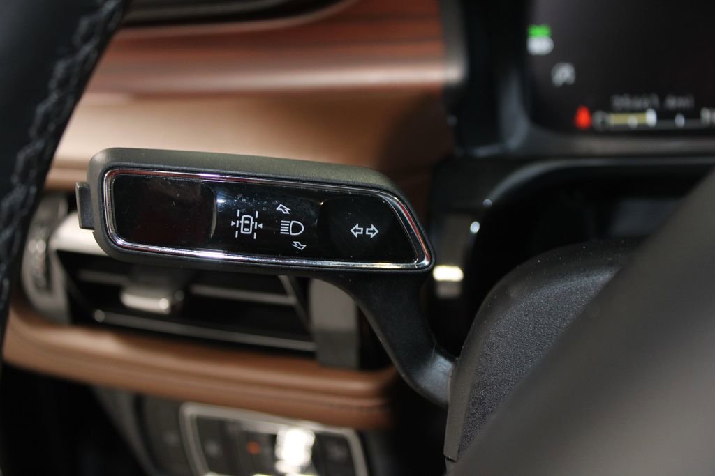 Used 2024 Lincoln Aviator Reserve w/ Equipment Group 201A image 42