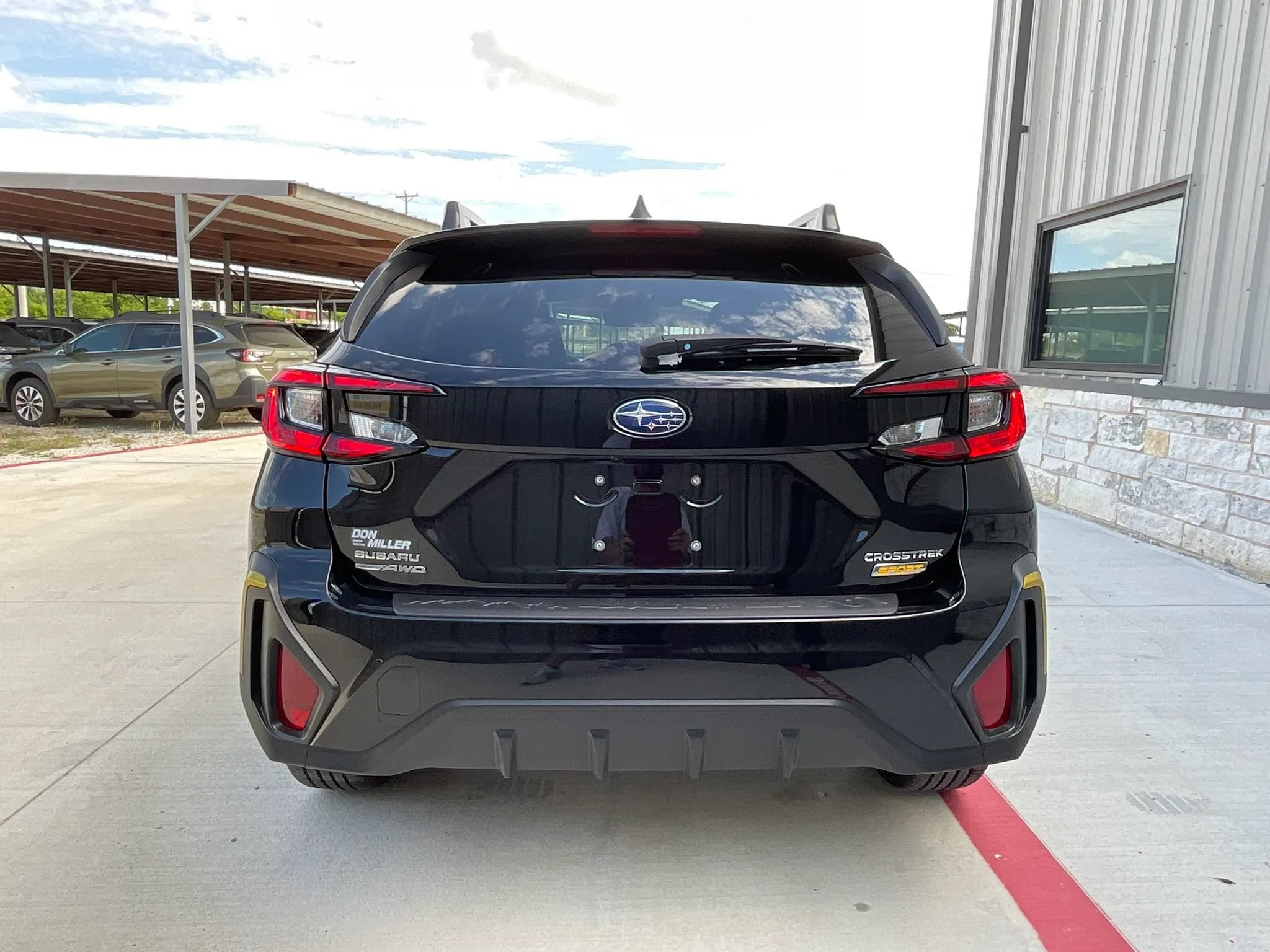 Used 2025 Subaru Crosstrek 2.5i Sport w/ Crosstrek Mirror Package AWD/4WD image 12