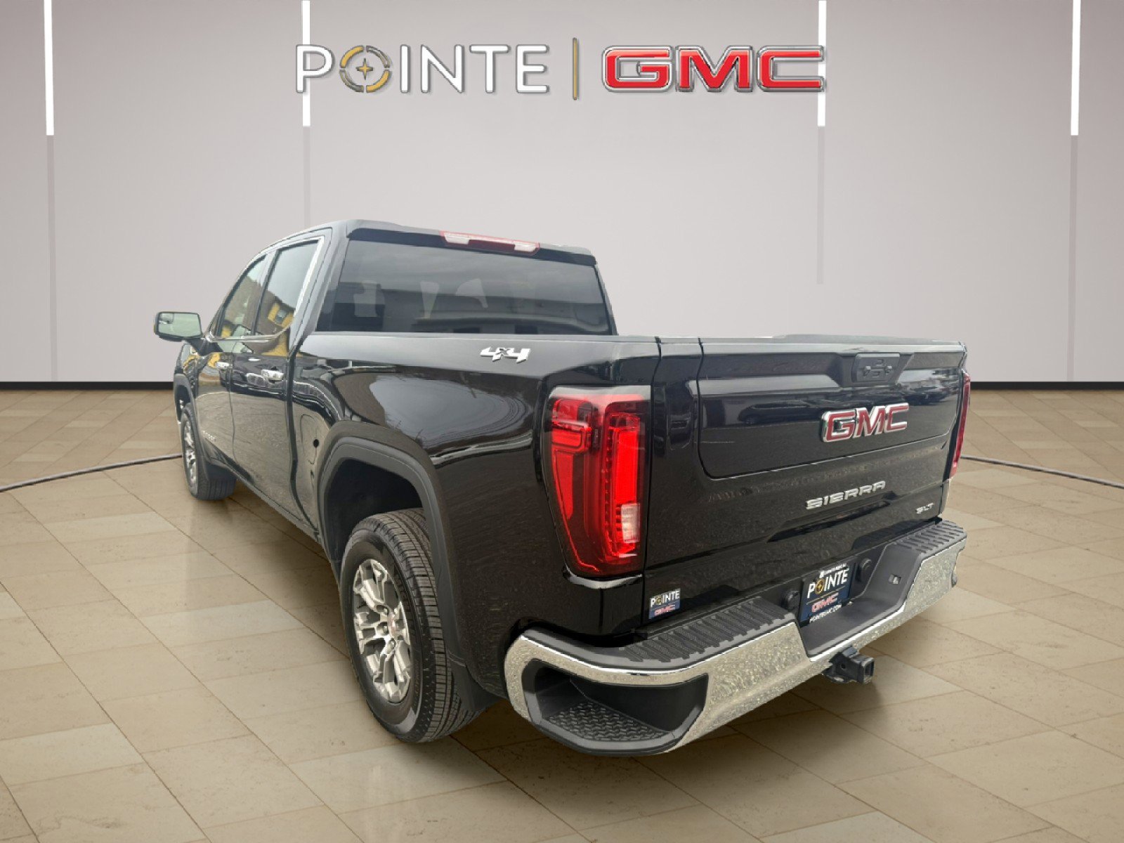 Certified 2025 GMC Sierra 1500 SLT image 9