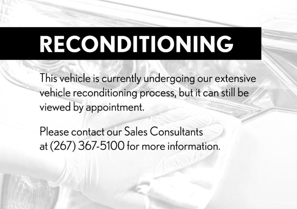 Used 2016 Lexus ES 300h w/ Luxury Package w/Wood Trim image 10