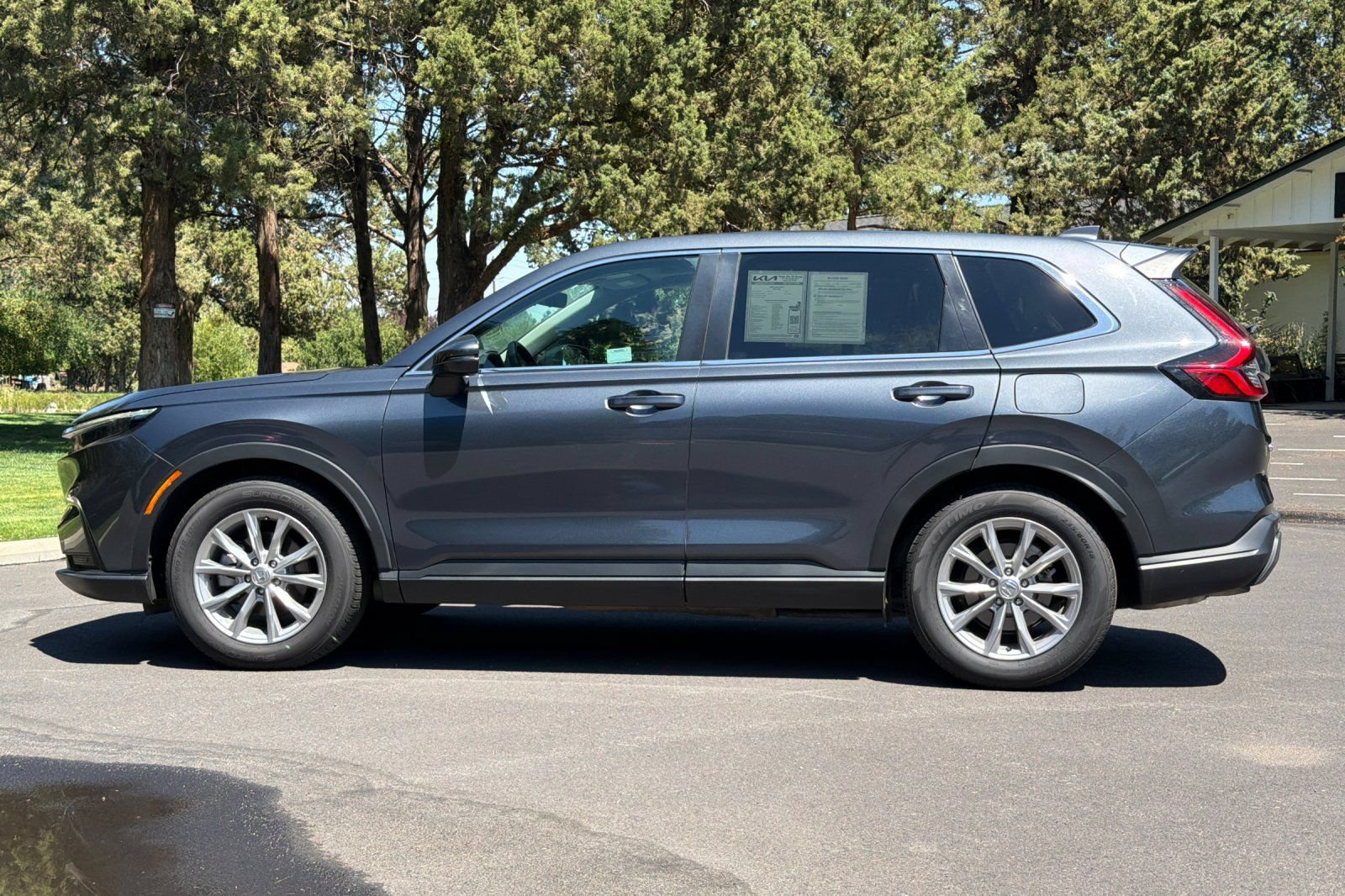 Used 2025 Honda CR-V EX-L image 7