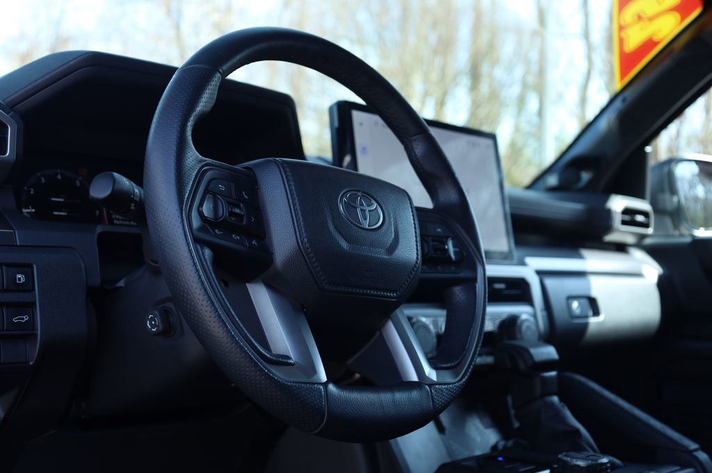 Used 2025 Toyota 4Runner TRD Off-Road Premium image 21