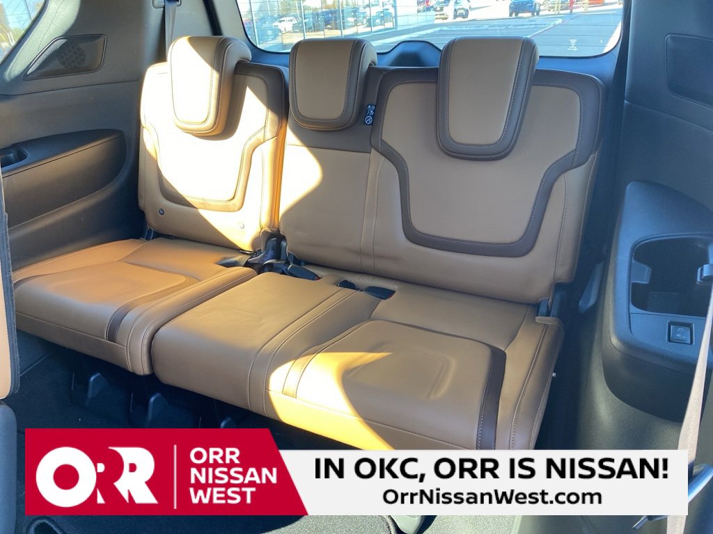 Used 2025 Nissan Armada SL image 17