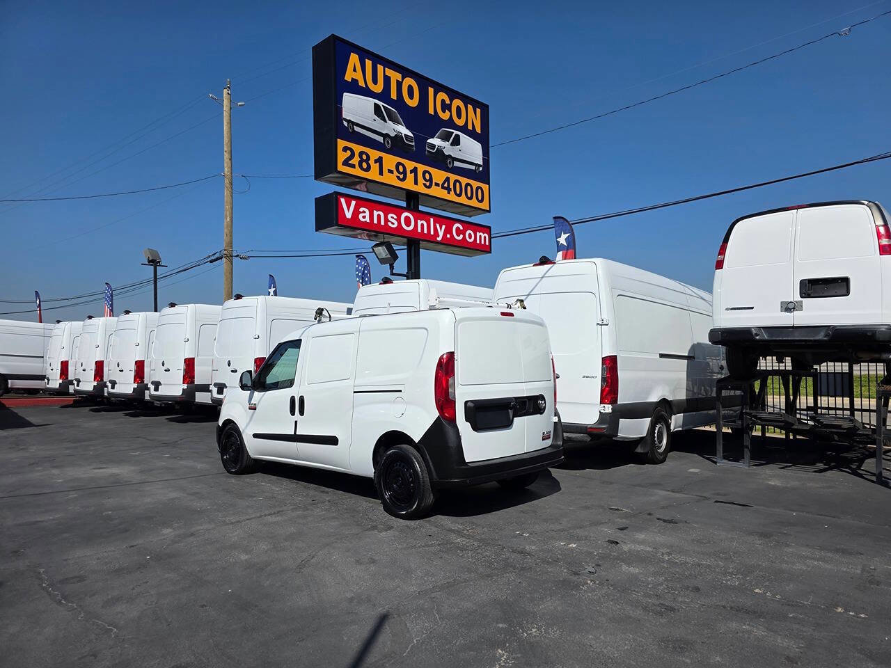 Used 2019 RAM ProMaster City Tradesman image 2