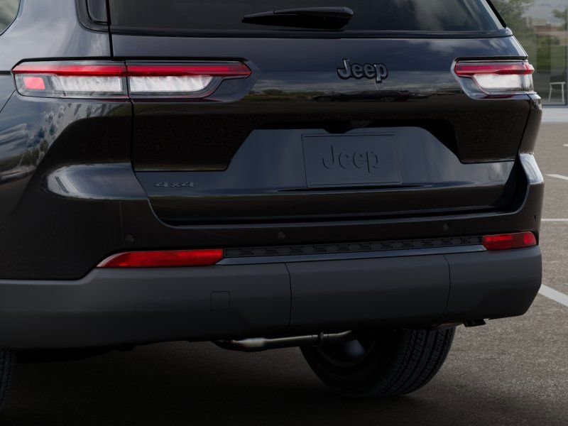 New 2025 Jeep Grand Cherokee L Altitude AWD/4WD image 14