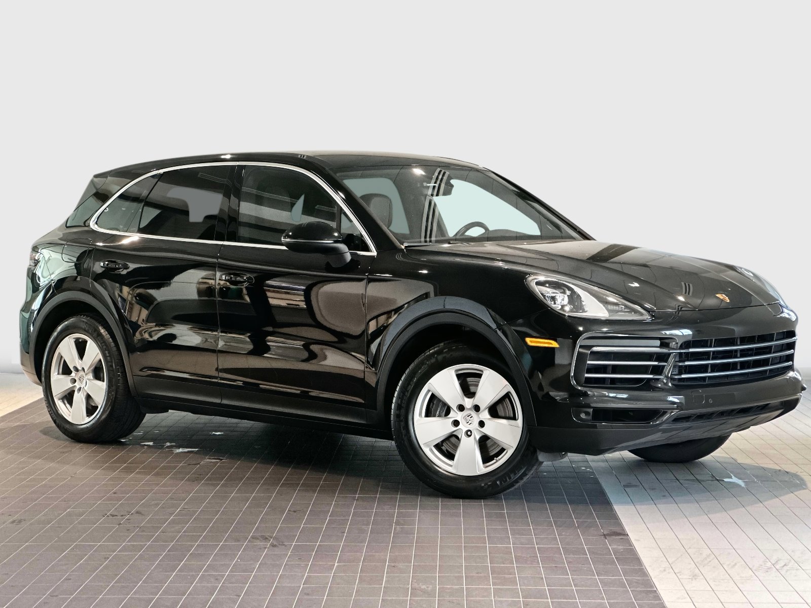 Certified 2022 Porsche Cayenne image 9