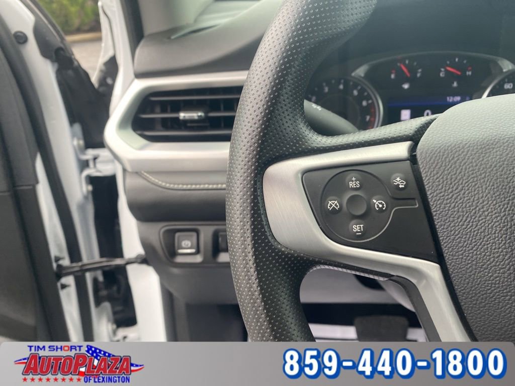Used 2023 GMC Acadia SLE w/ Driver Convenience Package image 17