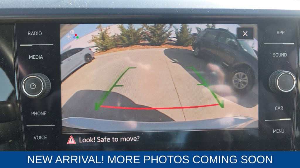 Used 2022 Volkswagen Taos SE image 20