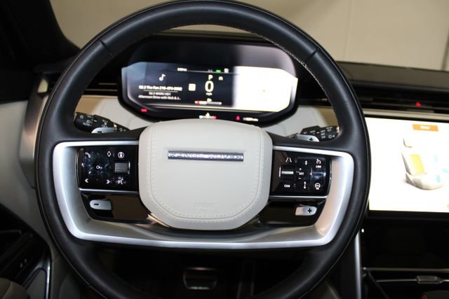 Used 2025 Land Rover Range Rover SE AWD/4WD image 36