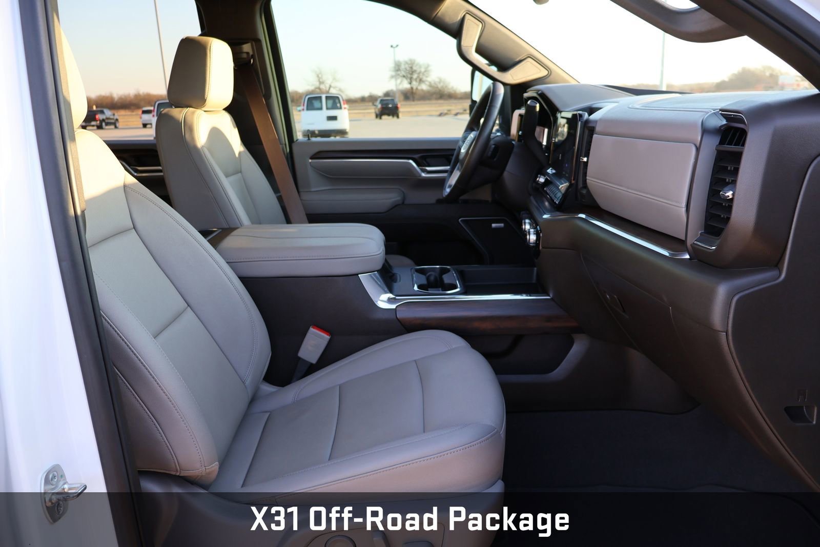 Used 2025 GMC Sierra 2500 SLT w/ Texas SLT Premium Package image 17