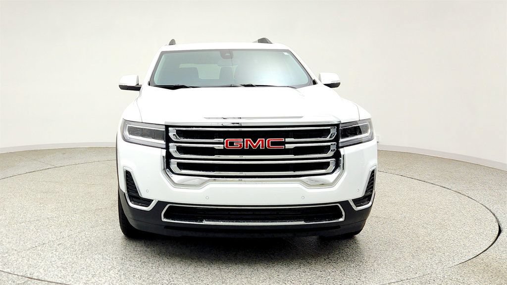 Used 2023 GMC Acadia SLE w/ Driver Convenience Package FWD image 2