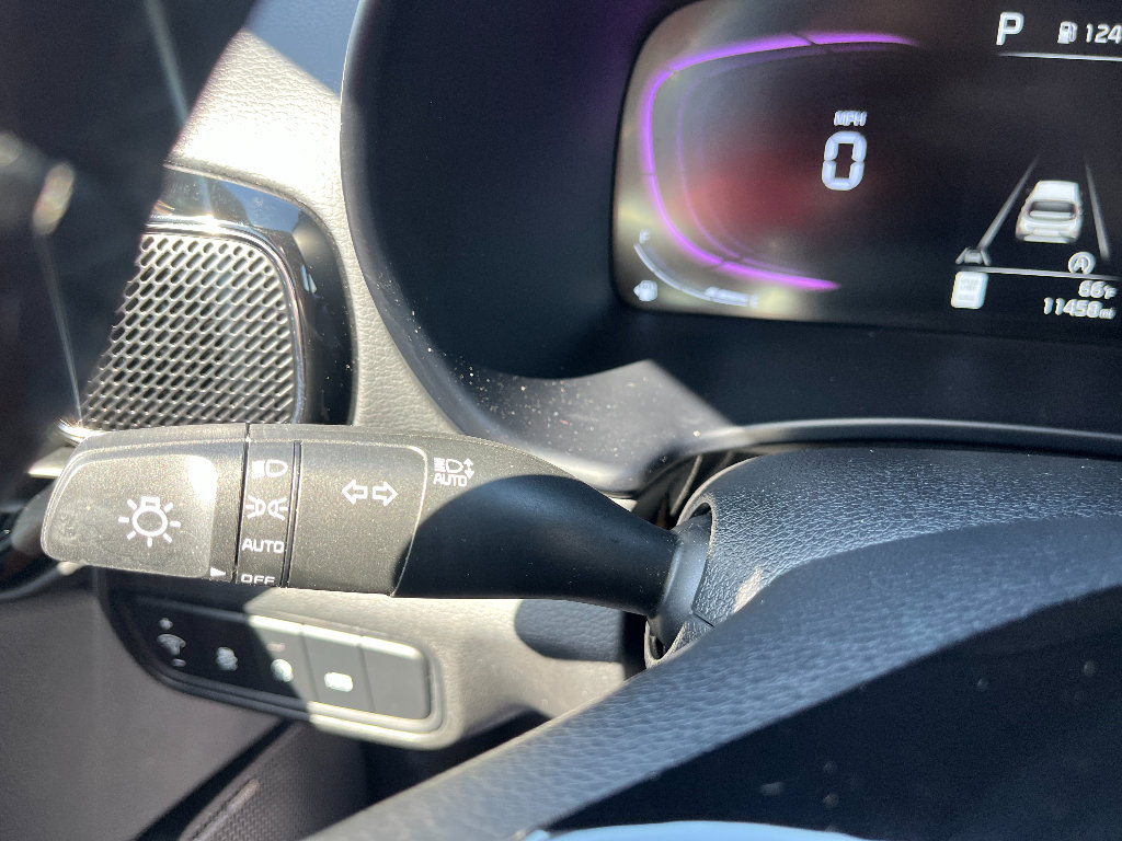 Used 2025 Kia Soul EX image 38