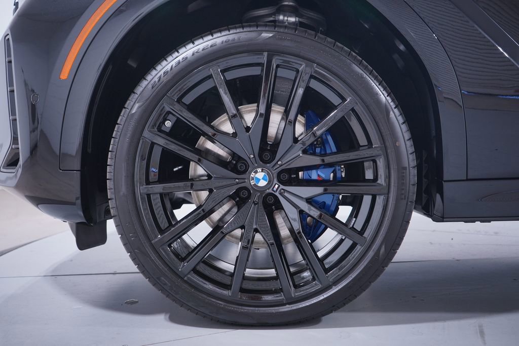 New 2026 BMW X6 xDrive40i w/ Premium Package AWD/4WD image 2