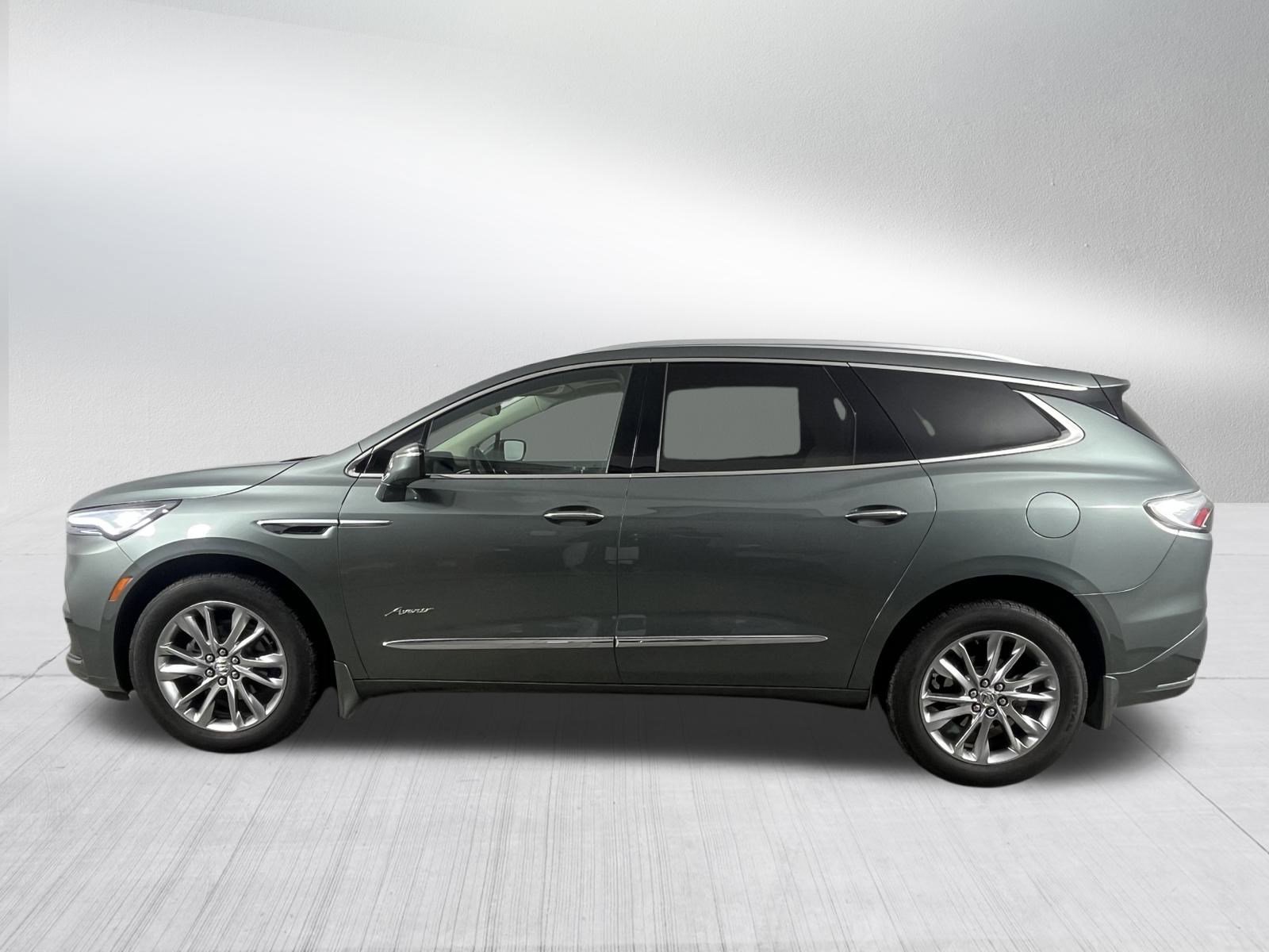 Used 2023 Buick Enclave Avenir w/ Avenir Technology Package image 4