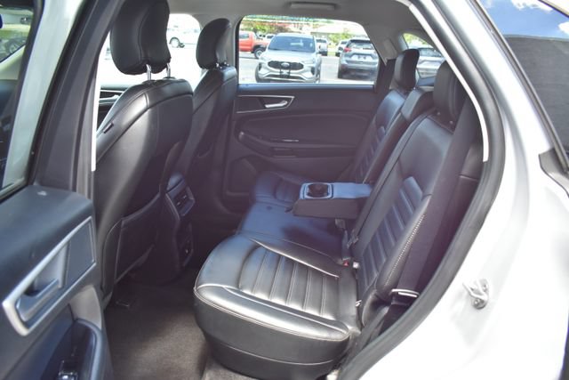 Used 2019 Ford Edge SEL w/ Equipment Group 201A AWD/4WD image 35