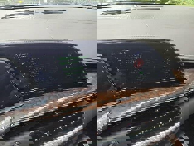 Certified 2024 Cadillac Escalade ESV Premium Luxury Platinum image 24