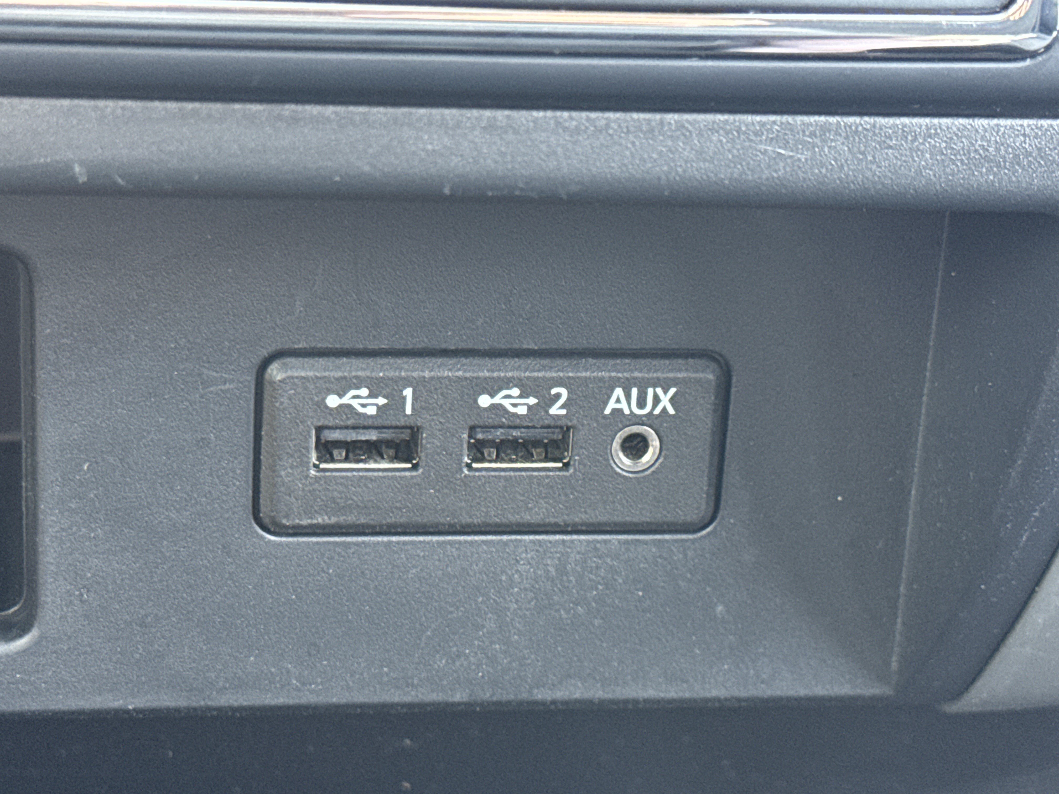 Used 2019 Nissan Titan SV RWD image 15